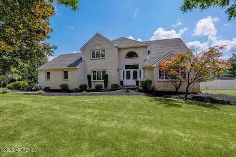 73 Topaz Dr, Freehold, NJ 07728
