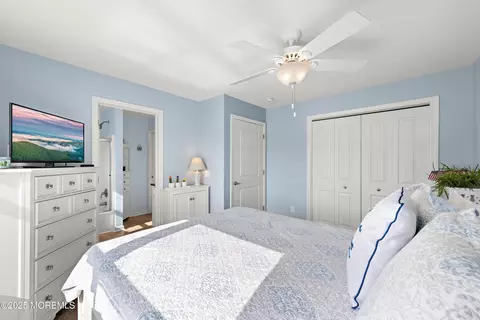 Bedroom - 309 Ormond Dr, Lavallette, NJ 08735 photo 3 of 9
