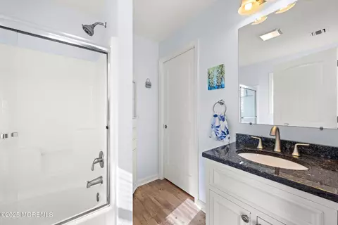 Bath - 309 Ormond Dr, Lavallette, NJ 08735 photo 2 of 6