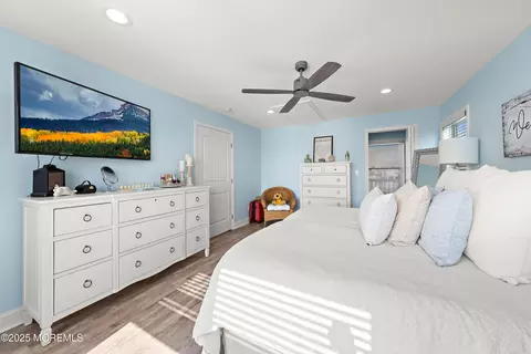 Bedroom - 309 Ormond Dr, Lavallette, NJ 08735 photo 9 of 9