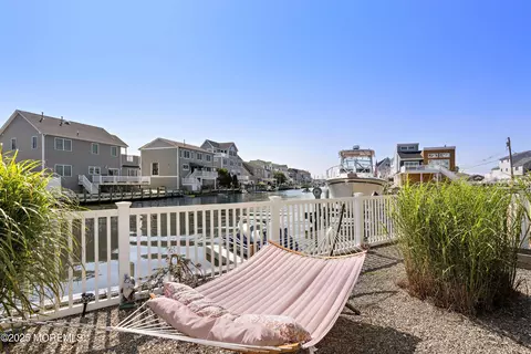 Exterior - 309 Ormond Dr, Lavallette, NJ 08735 photo 6 of 7
