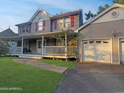 265 Middlesex Ave, Metuchen, NJ 08840