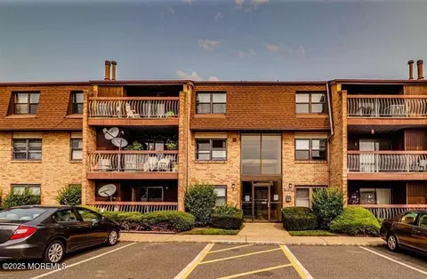1730 Raspberry Ct #1730, Edison, NJ 08817