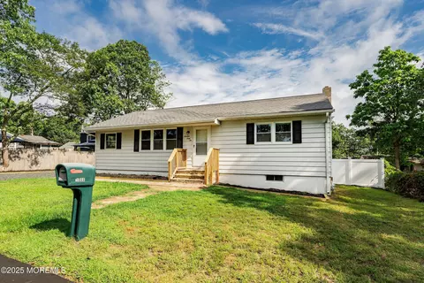 1966 South St, Toms River, NJ 08753