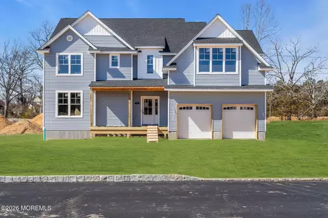 2 Potters Ct, Bayville, NJ 08721