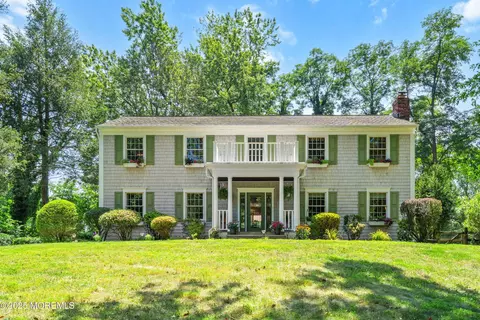 77 Galloping Hill Rd, Colts Neck, NJ 07722