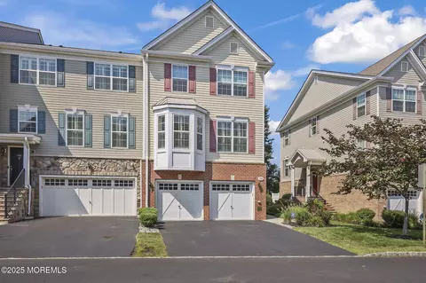 308 Princeton Ct, Shrewsbury, NJ 07702