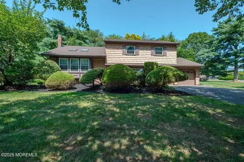 1 Sycamore Ave, Freehold, NJ 07728