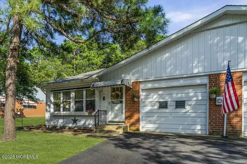 11 Valley Frg #A, Whiting, NJ 08759