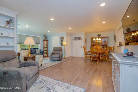 148 Viburnum Ter #334, Red Bank, NJ 07701