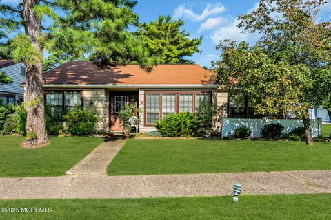 550 Mayfair Rd # C, Manchester, NJ 08759