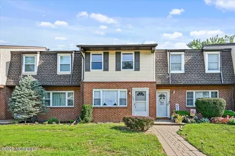 492 Rena Ct, Brick, NJ 08724