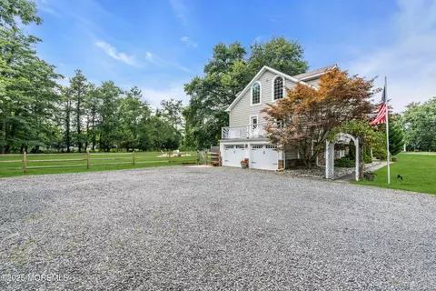 Exterior - 16 Heathcliff Rd, Rumson, NJ 07760 photo 10 of 10