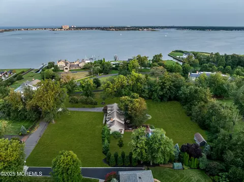 View/Area - 16 Heathcliff Rd, Rumson, NJ 07760 photo 2 of 6
