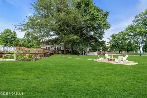 Exterior - 16 Heathcliff Rd, Rumson, NJ 07760 photo 4 of 10