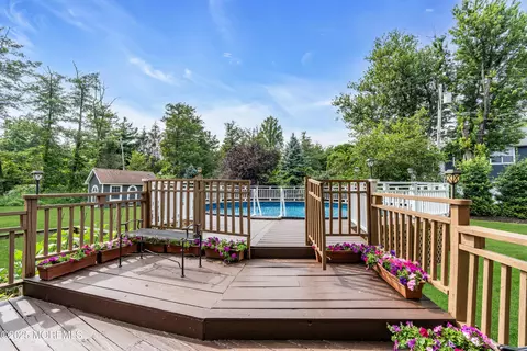 Exterior - 16 Heathcliff Rd, Rumson, NJ 07760 photo 6 of 10