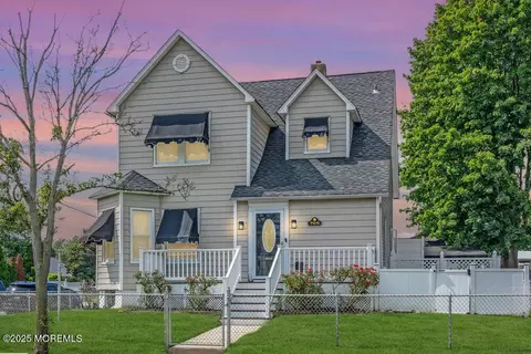708 18th Ave, Lake Como, NJ 07719