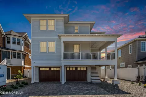 151 Pershing Blvd, Lavallette, NJ 08735