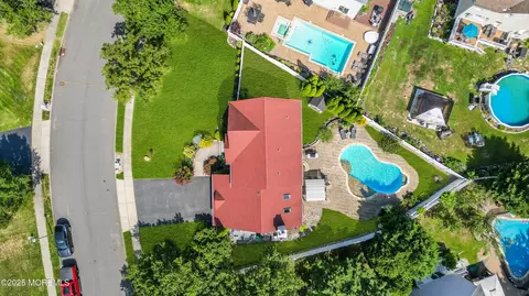 2 Bailey Rd, Matawan, NJ 07747 photo 24