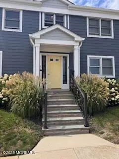 300 Deal Lake Dr #5, Asbury Park, NJ 07712