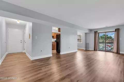 1617 Raspberry Ct, Edison, NJ 08817 photo 4