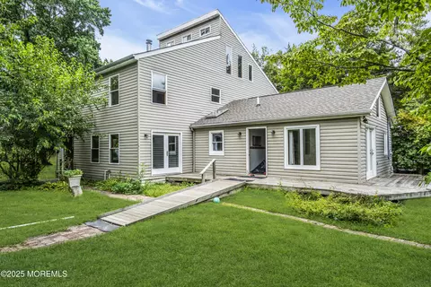 2422 Capshaw Rd, Forked River, NJ 08731