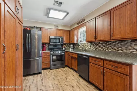 538 Frank Applegate Rd, Jackson, NJ 08527 photo 8
