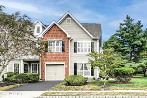 38 Tanya Cir, Ocean, NJ 07712