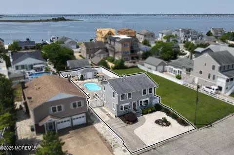 240 Newark Ave, Lavallette, NJ 08735