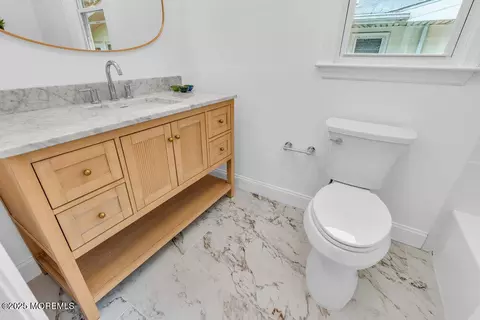 Bath - 73 Markham Rd, Brick, NJ 08724 photo 2 of 2