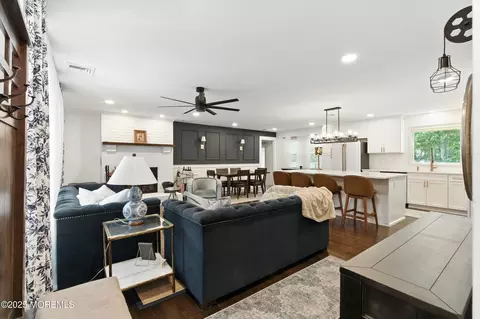 1901 Shady Ln, Toms River, NJ 08753