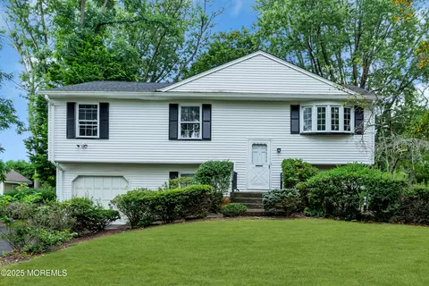 3113 Harrison St, Wall, NJ 07719