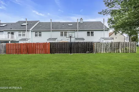 Exterior - 31 Forge Ct, Jackson, NJ 08527 photo 3 of 4