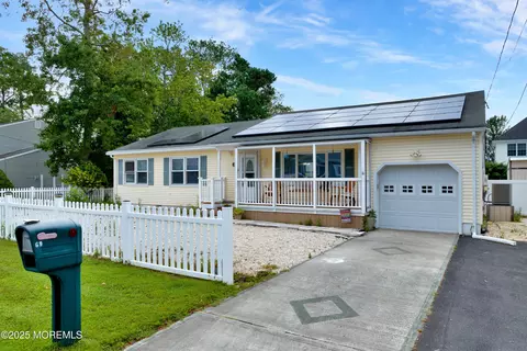 69 Catalina Dr, Brick, NJ 08723