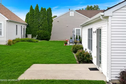 8 N Baker Dr, Jackson, NJ 08527 photo 26