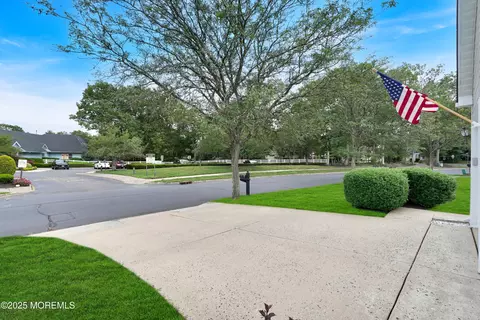 8 N Baker Dr, Jackson, NJ 08527 photo 31