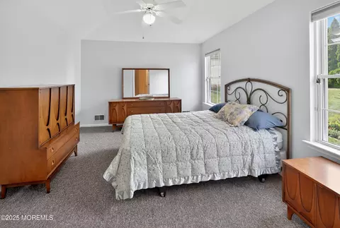 8 N Baker Dr, Jackson, NJ 08527 photo 17