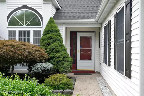 8 N Baker Dr, Jackson, NJ 08527 photo 4