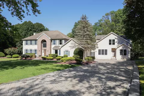 9 Preston Dr, Millstone, NJ 08535