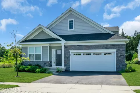 20 Belmont Rd, Plumsted, NJ 08533