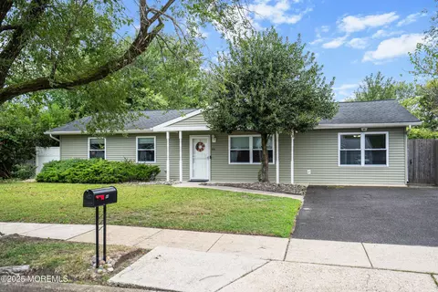 44 Tulsa Dr S, Barnegat, NJ 08005