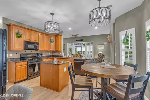 Kitchen - 52 Strathmere St, Waretown, NJ 08758 photo 1 of 6