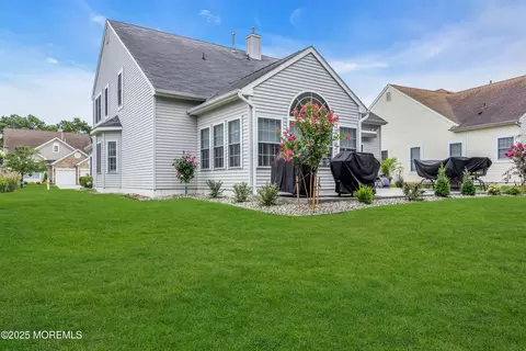 Exterior - 52 Strathmere St, Waretown, NJ 08758 photo 6 of 11
