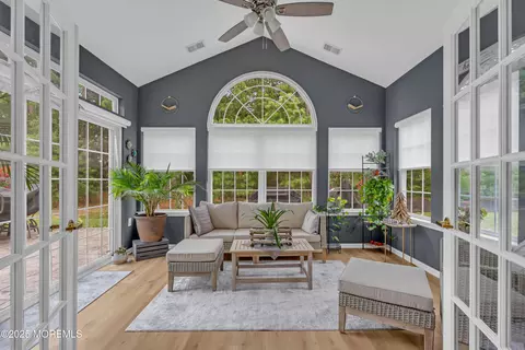 52 Strathmere St, Waretown, NJ 08758