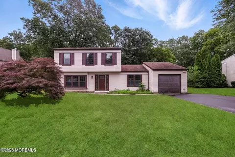 4 Keith Ct, Jackson, NJ 08527