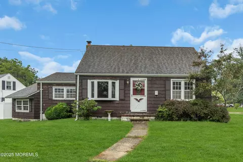 1337 East Ct, Wall, NJ 07719