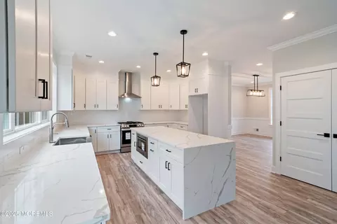 Kitchen - 1966 Breakers Dr, Barnegat, NJ 08005 photo 2 of 8