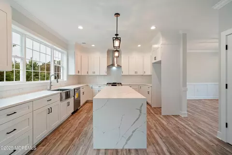 Kitchen - 1966 Breakers Dr, Barnegat, NJ 08005 photo 6 of 8