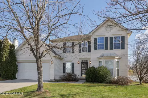32 Firestone Dr, Howell, NJ 07731