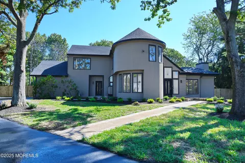 2100 Princeton Ct, Allenwood, NJ 08720